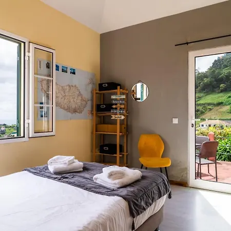 Pensión Guestready - Rustic Charm In Peaceful Madeira Porto Da Cruz